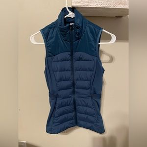 Lululemon vest! Worn a handful of times in mint condition.